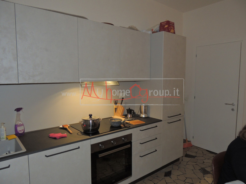 CHIESANUOVA: Stanza doppia ad uso singolo, per studenti universitari in appartamento condiviso. L...