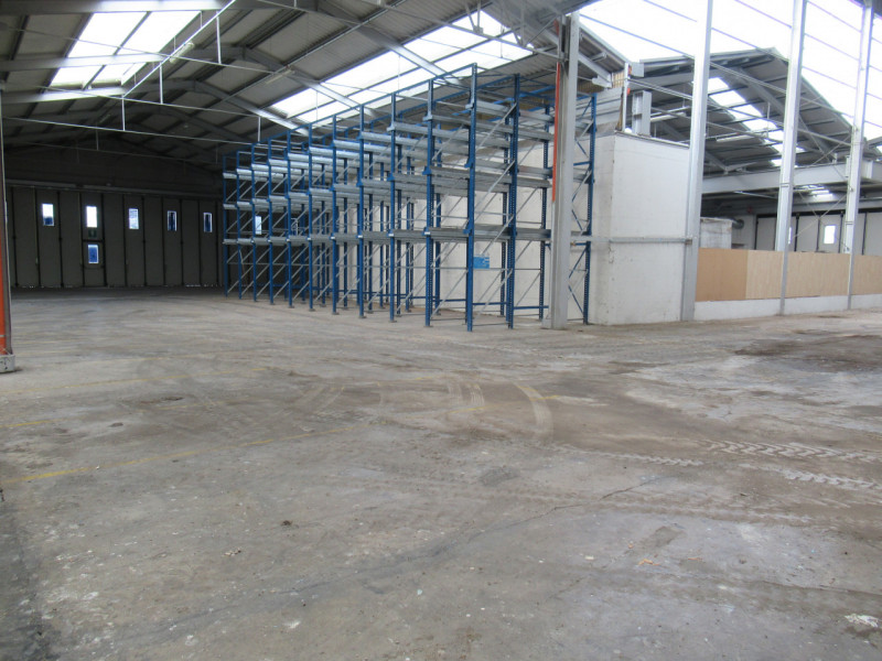 Per informazioni: 335/8345159. A Fontanelle (TV) in zona industriale proponiamo in vendita capann...