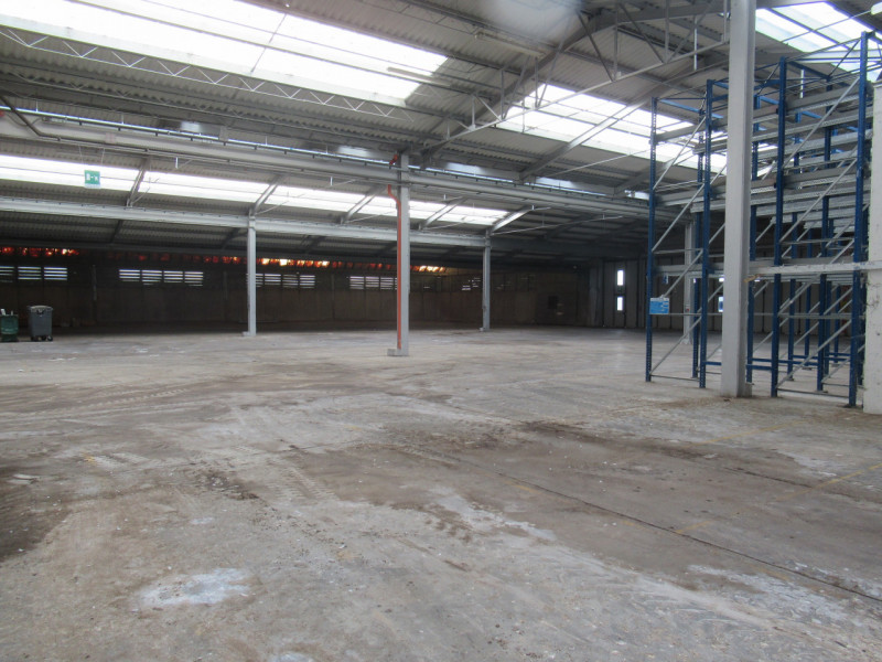 Per informazioni: 335/8345159. A Fontanelle (TV) in zona industriale proponiamo in vendita capann...