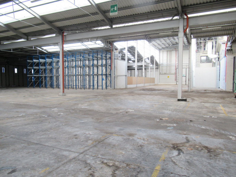 Per informazioni: 335/8345159. A Fontanelle (TV) in zona industriale proponiamo in vendita capann...