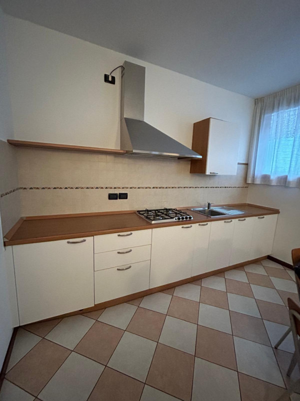 (Per INFO Giovanni 388 8920530) DISPONIBILE DA DICEMBRE 2025 a Postioma di Paese, in zona central...