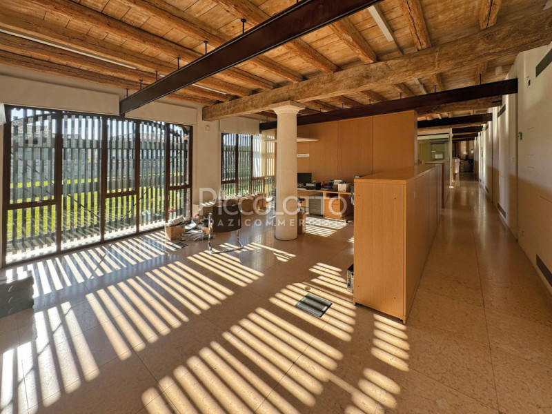 Rif. V5297 - Il compendio immobiliare denominato "Fattoria di Villa Emo", a pochi minuti da Caste...