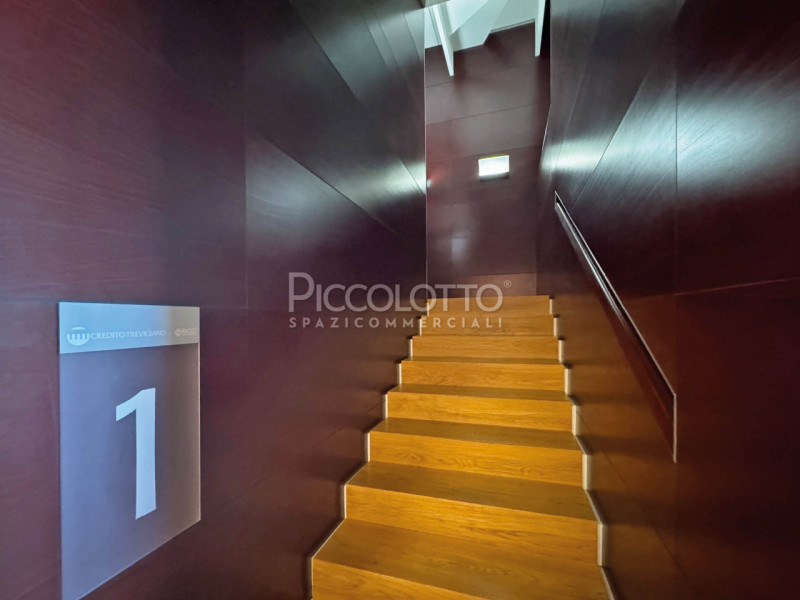 Rif. V5297 - Il compendio immobiliare denominato "Fattoria di Villa Emo", a pochi minuti da Caste...