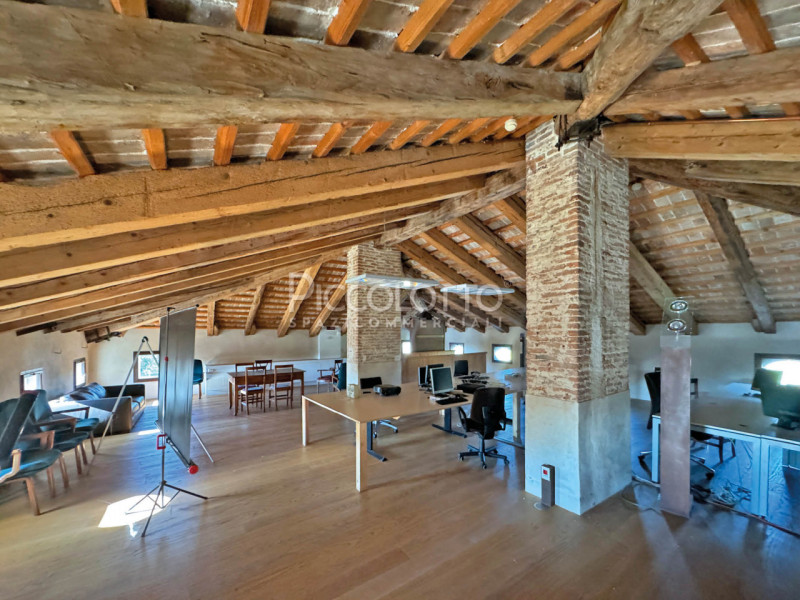 Rif. V5297 - Il compendio immobiliare denominato "Fattoria di Villa Emo", a pochi minuti da Caste...