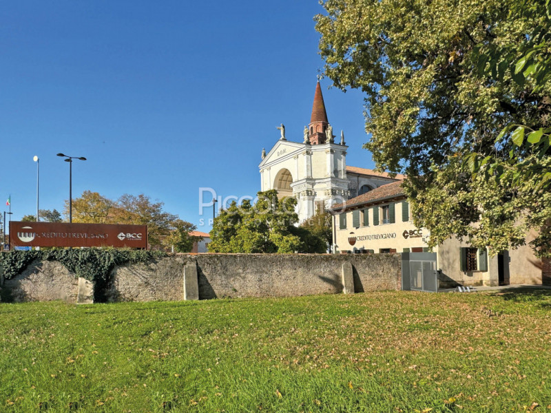 Rif. V5297 - Il compendio immobiliare denominato "Fattoria di Villa Emo", a pochi minuti da Caste...