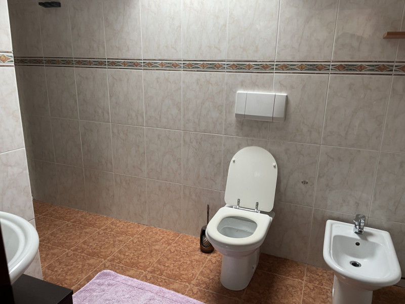 SACRO CUORE vicinanza Altichiero, proponiamo porzione di casa con ingresso indipendente.
La casa ...