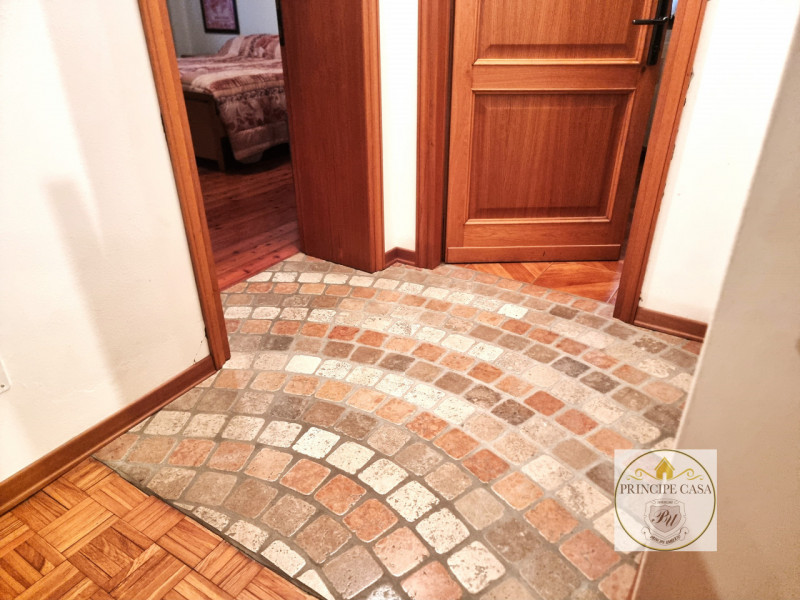 Rif. RU52 - Ci troviamo ad Arquà Petrarca, uno dei borghi più antichi e suggestivi del nostro ter...