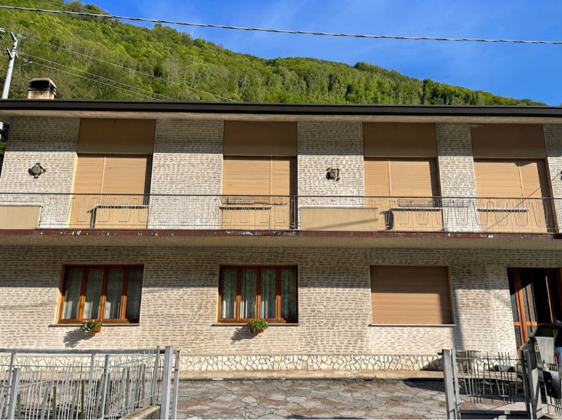 (Per INFO Mattias Gioia 3494222146) A Vittorio Veneto, in posizione strategica vicino alla A27, i...
