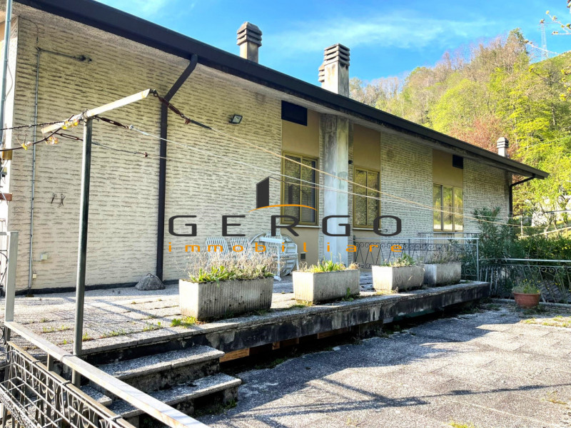 (Per INFO Mattias Gioia 3494222146) A Vittorio Veneto, in posizione strategica vicino alla A27, i...