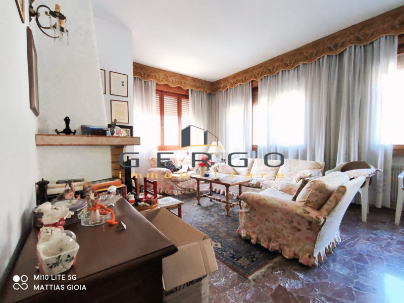 (Per INFO Mattias Gioia 3494222146) A Vittorio Veneto, in posizione strategica vicino alla A27, i...