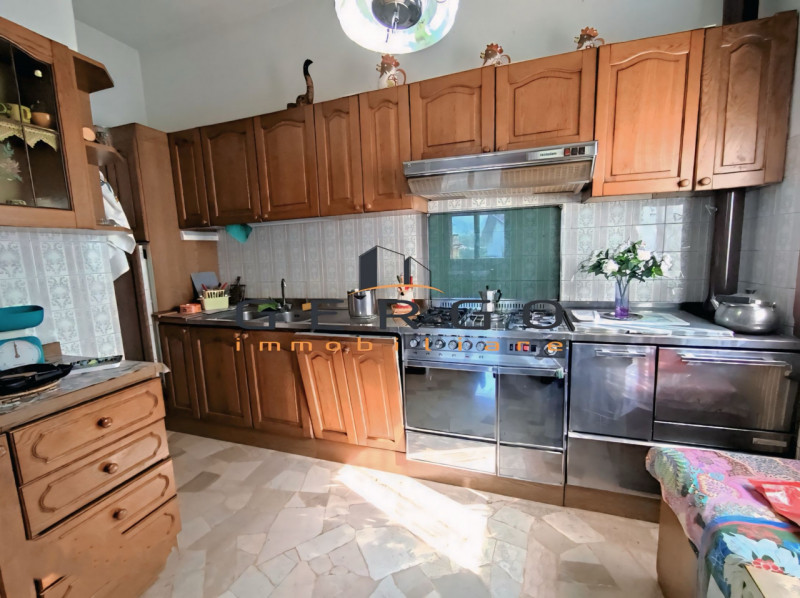 (Per INFO Mattias Gioia 3494222146) A Vittorio Veneto, in posizione strategica vicino alla A27, i...