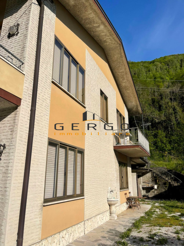 (Per INFO Mattias Gioia 3494222146) A Vittorio Veneto, in posizione strategica vicino alla A27, i...