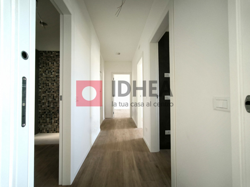 RIFERIMENTO "FPSB3"

SAN BIAGIO DI CALLALTA - OLMI

Nella tranquilla e servita zona di Olmi, su r...