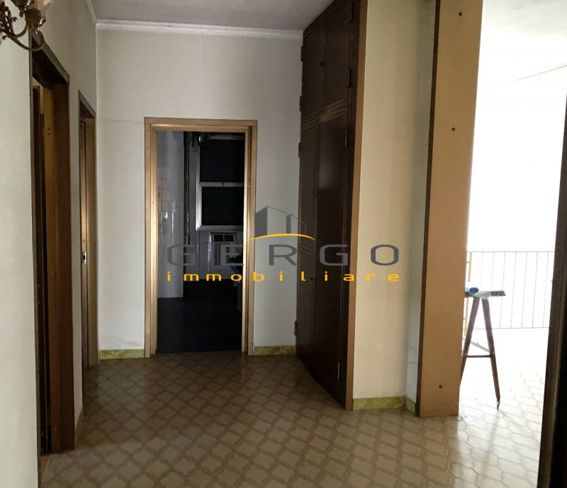 (Per INFO 3316190143 ) A Castelminio di Resana, in zona centrale, proponiamo abitazione del '76, ...