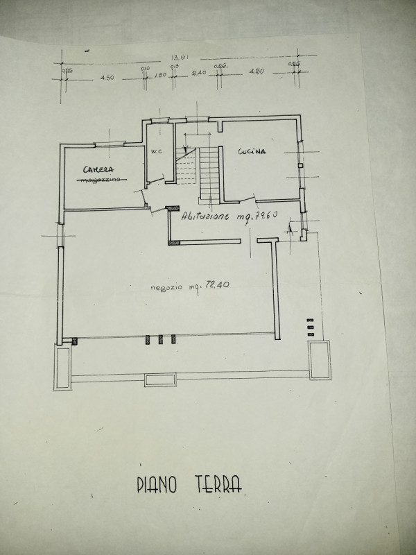 (Per INFO 3316190143 ) A Castelminio di Resana, in zona centrale, proponiamo abitazione del '76, ...