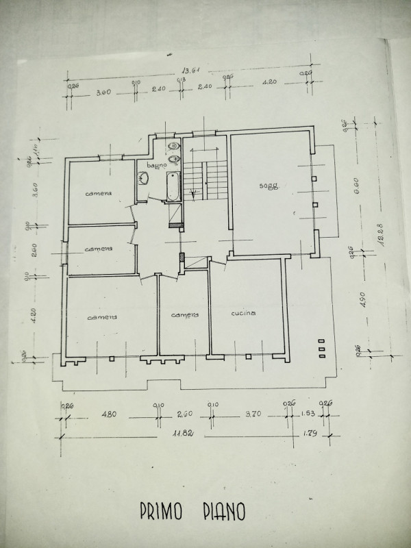 (Per INFO 3316190143 ) A Castelminio di Resana, in zona centrale, proponiamo abitazione del '76, ...