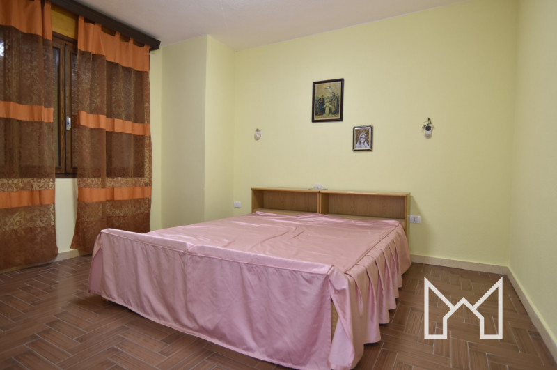 BORSO- In zona panoramica comoda a tutti i servizi, proponiamo abitazione centrale disposta su tr...