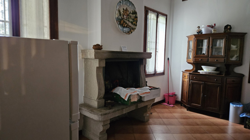 Nel cuore pulsante del centro storico di Este, a pochi passi dalla suggestiva Piazza Maggiore e i...