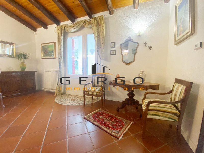 (Per INFO Mara 3481536890) Ad Eraclea, località Brian, proponiamo in vendita una splendida villet...