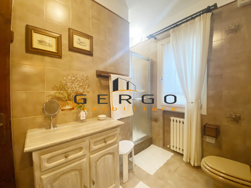 (Per INFO Mara 3481536890) Ad Eraclea, località Brian, proponiamo in vendita una splendida villet...