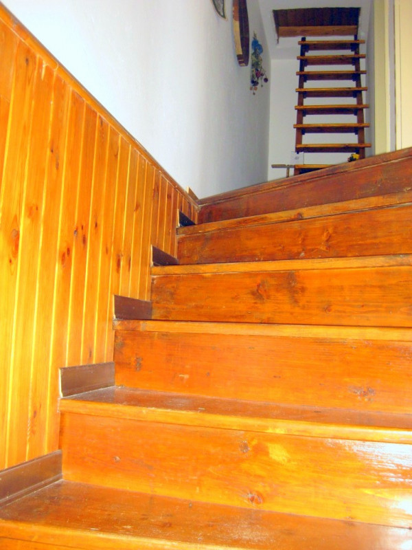 Sull'Altopiano di ASIAGO, in zona TRESCHE' CONCA di Roana, 
proponiamo una casa indipendente di c...