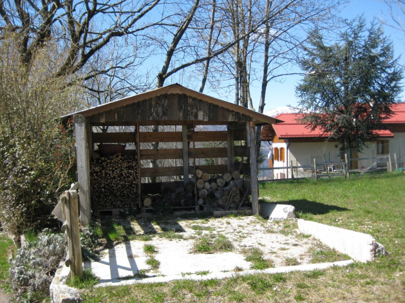 Sull'Altopiano di ASIAGO, in zona TRESCHE' CONCA di Roana, 
proponiamo una casa indipendente di c...