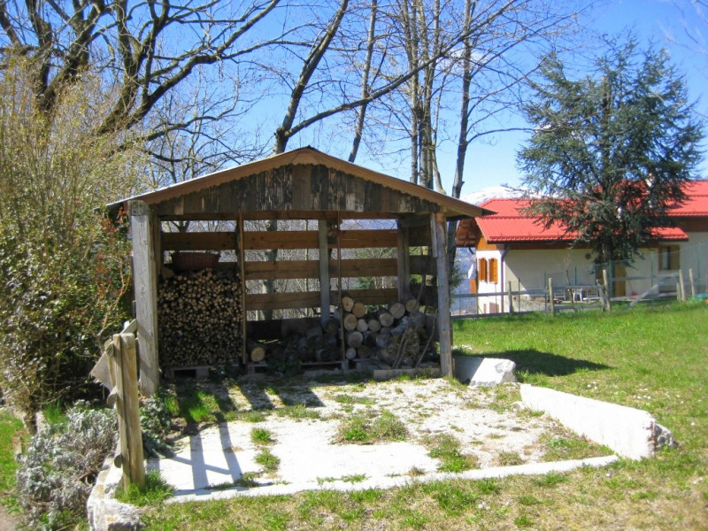 Sull'Altopiano di ASIAGO, in zona TRESCHE' CONCA di Roana, 
proponiamo una casa indipendente di c...