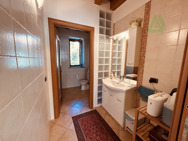 L'Agenzia IRIS di Castelfranco Veneto propone in affitto immobile già adibito a studio.

L'immobi...