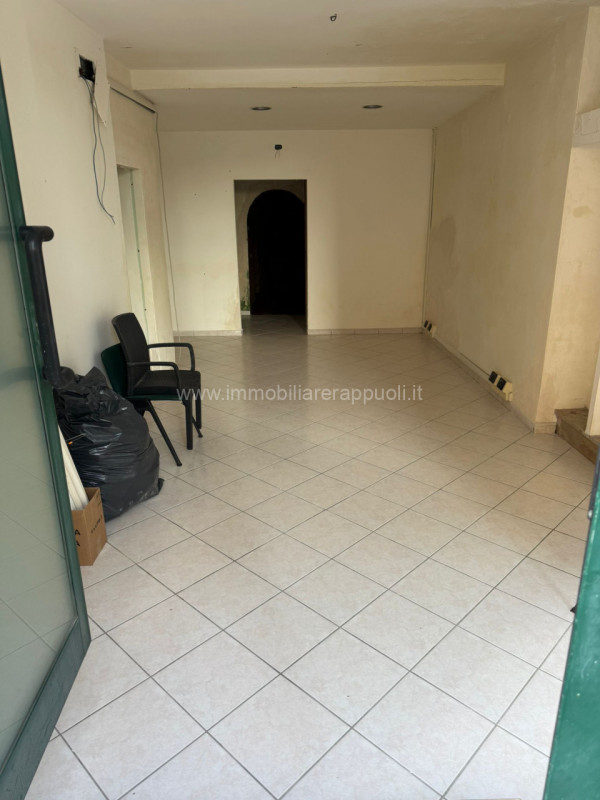 Negozi in Vendita a Sinalunga