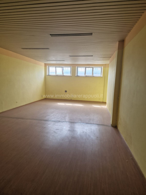 Uffici in Affitto a Sinalunga