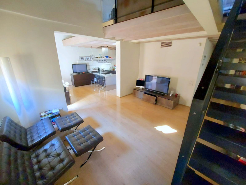 PONTE MOLINO: AFFASCINANTE APPARTAMENTO IN PALAZZETTO €.1.000.000 RIF.CLR001

Elegante e raffinat...