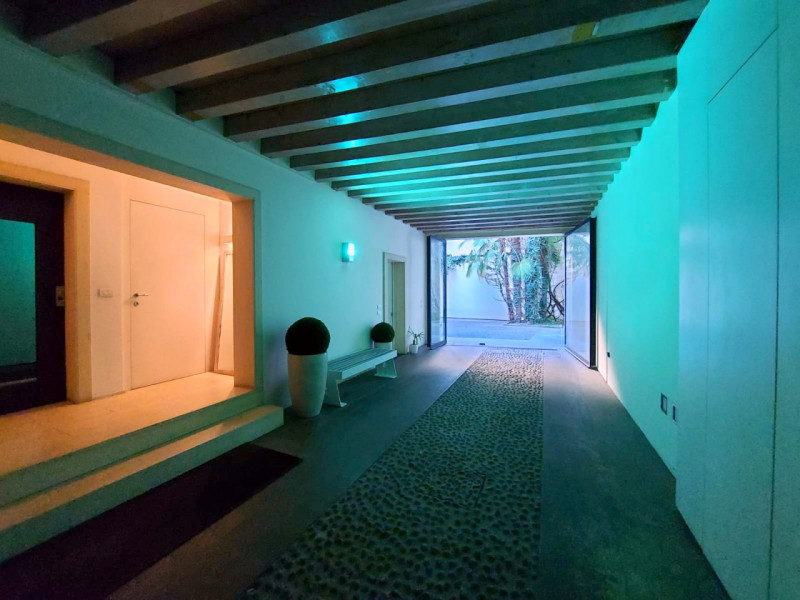 PONTE MOLINO: AFFASCINANTE APPARTAMENTO IN PALAZZETTO €.1.000.000 RIF.CLR001

Elegante e raffinat...