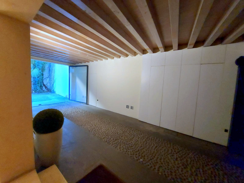 PONTE MOLINO: AFFASCINANTE APPARTAMENTO IN PALAZZETTO €.1.000.000 RIF.CLR001

Elegante e raffinat...