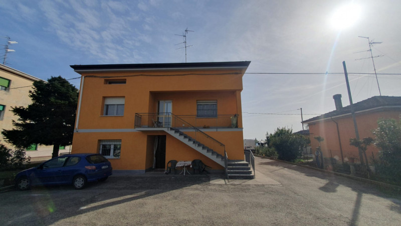 Case, Appartamenti, Ville, Attici, Loft in Vendita a Cavezzo
