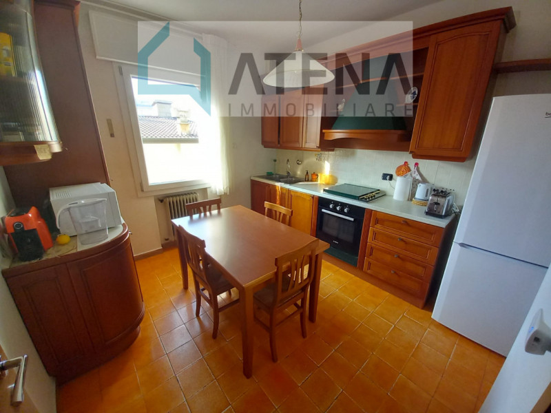 rif. 23636

PADOVA - FORCELLINI
affitto stanza LIBERA DAL 1 LUGLIO 2026 - SOLO RAGAZZA

In quarti...