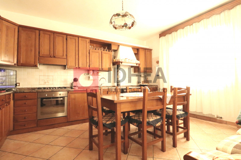 PREGANZIOL

APPARTAMENTO SU CASA SINGOLA DIVISA IN DUE UNITA' ABITATIVE quasi completamente ristr...