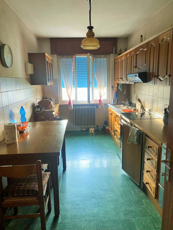 Castelfranco V.to: OCCASIONE UNICA!! in frazione, a 3,5 km dal centro storico, proponiamo alla ve...