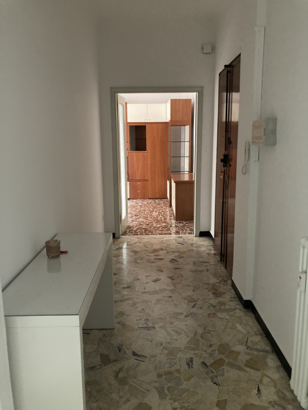 Nel cuore del Centro Storico di Vicenza, nella rinomata zona Ponte Pusterla, proponiamo in locazi...