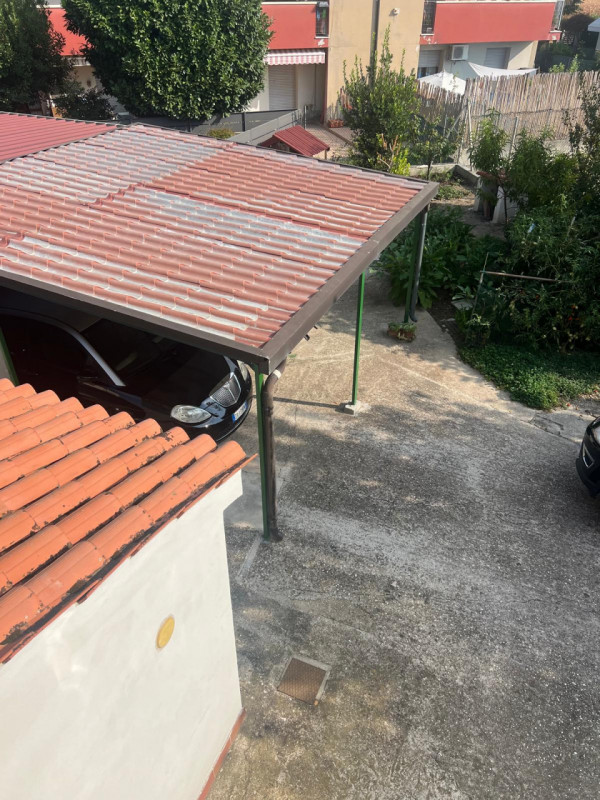 Vendesi a Monselice, in quartiere Marco Polo, appartamento di generosa metratura al primo ed ulti...