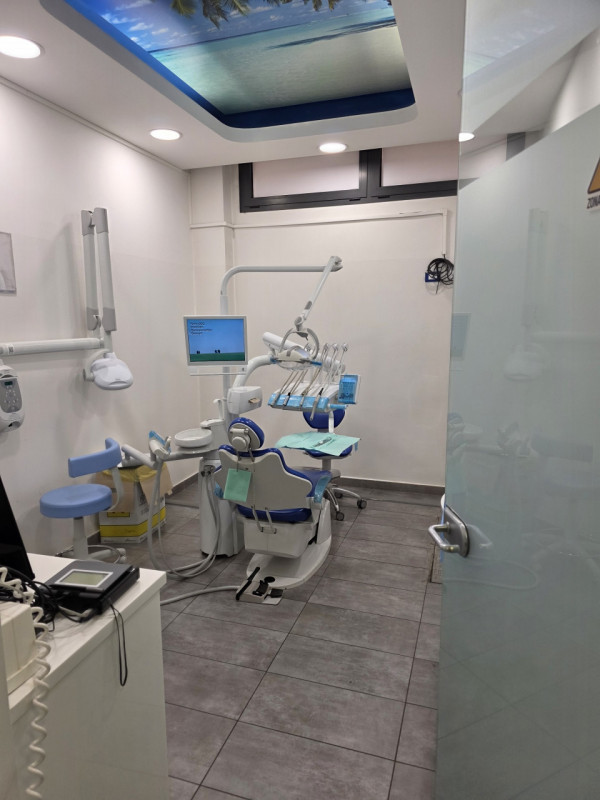 In esclusiva a Faenza, proponiamo in vendita un ampio e luminoso negozio con una posizione strate...