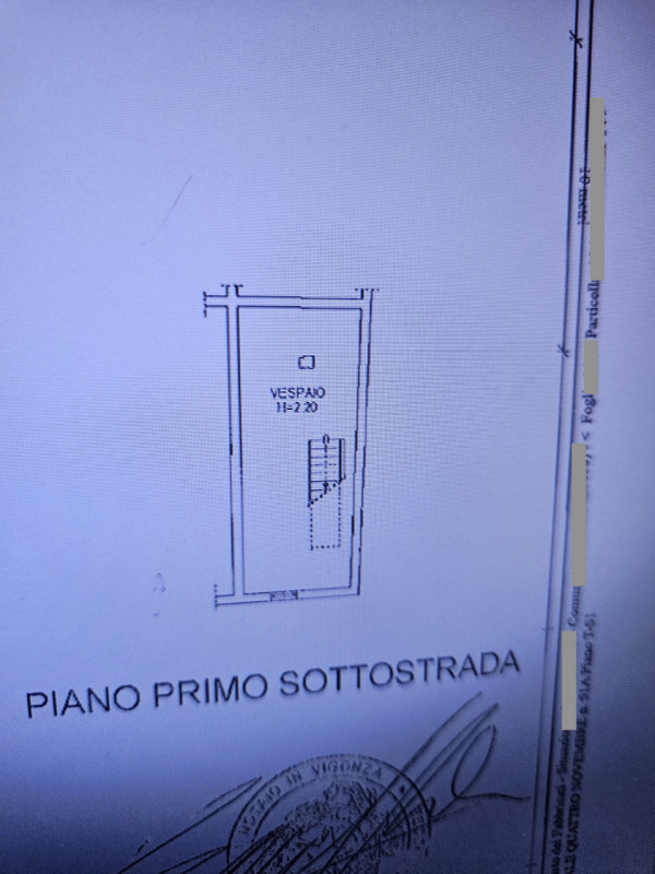 In esclusiva a Faenza, proponiamo in vendita un ampio e luminoso negozio con una posizione strate...