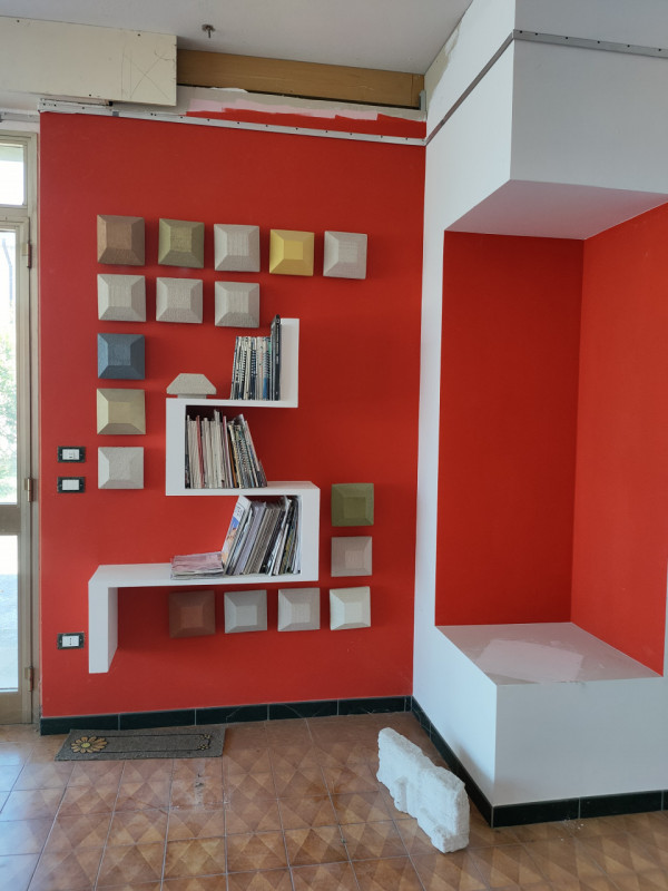 Rovigo, su strada di passaggio vicinanza zona artigianale/industriale,  vendesi negozio/ufficio d...