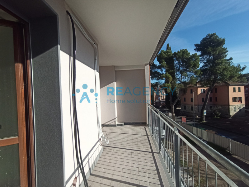 STAI CERCANDO UNA SOLUZIONE NUOVA IN CLASSE A2, COMODA A TUTTI I SERVIZI, CON TERRAZZO ABITABILE?...