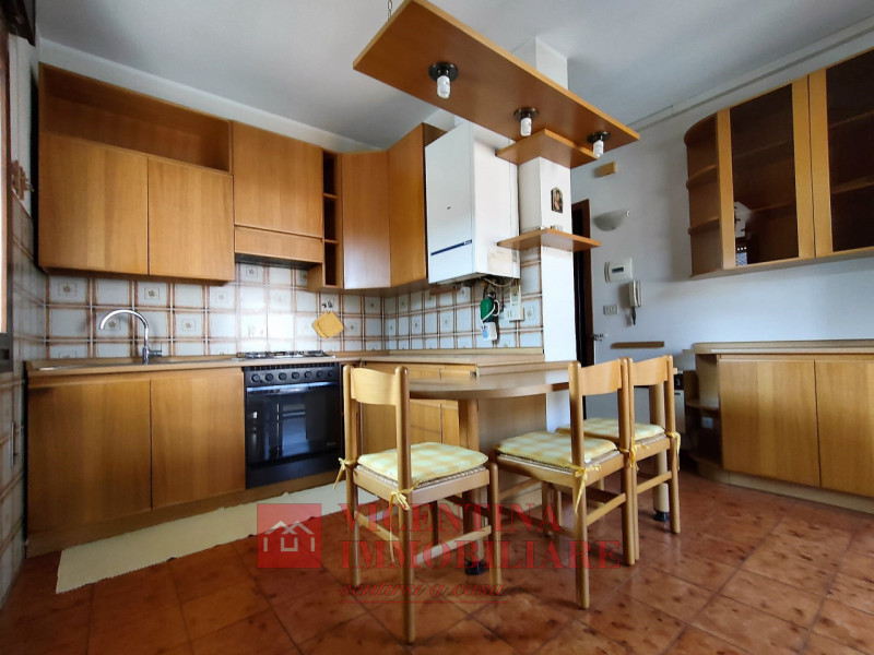 VICENZA-ANCONETTA: in un quartiere tranquillo ma comodo ai servizi proponiamo  in affitto MINI AP...