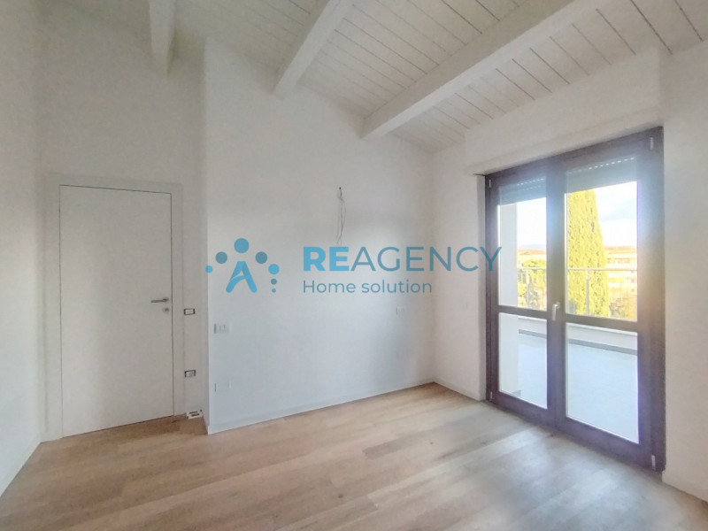 PERUGIA, zona Ponte San Giovanni: proponiamo in vendita NUOVO ATTICO CON TERRAZZA ABITABILE E VIS...