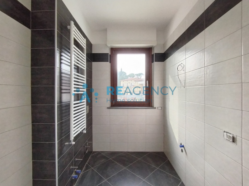 STAI CERCANDO UNA SOLUZIONE NUOVA IN CLASSE A, COMODA A TUTTI I SERVIZI, CON TERRAZZO ABITABILE?
...