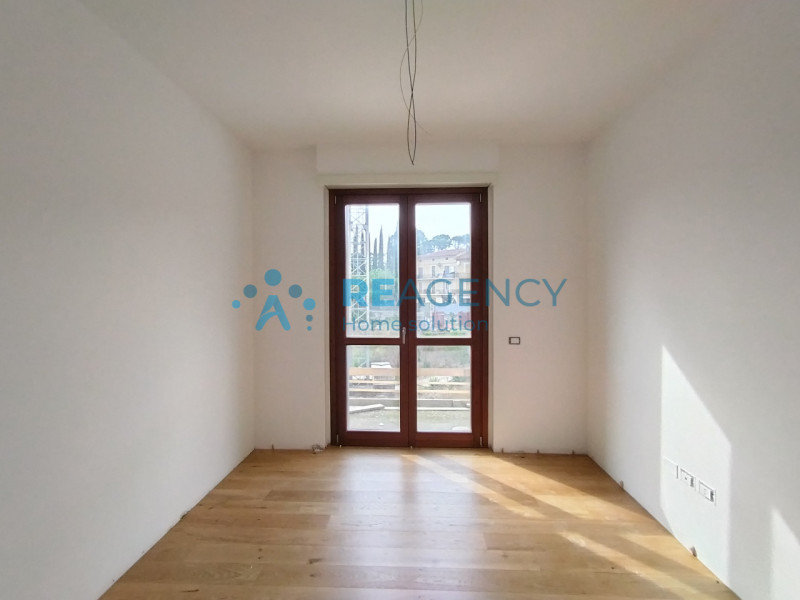 STAI CERCANDO UNA SOLUZIONE NUOVA IN CLASSE A, COMODA A TUTTI I SERVIZI, CON TERRAZZO ABITABILE?
...