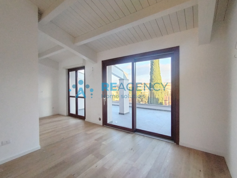 PERUGIA, zona Ponte San Giovanni: proponiamo in vendita NUOVO ATTICO CON TERRAZZA ABITABILE E VIS...