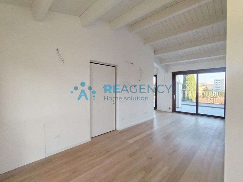 PERUGIA, zona Ponte San Giovanni: proponiamo in vendita NUOVO ATTICO CON TERRAZZA ABITABILE E VIS...