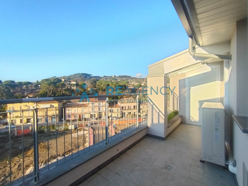 PERUGIA, zona Ponte San Giovanni: proponiamo in vendita NUOVO ATTICO CON TERRAZZA ABITABILE E VIS...